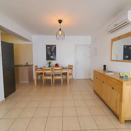 Varvara Gardens 2 - A Apartment